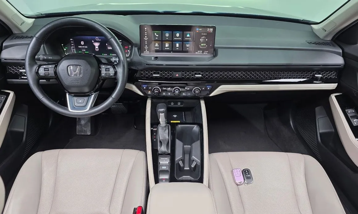 Honda Accord — фото 10