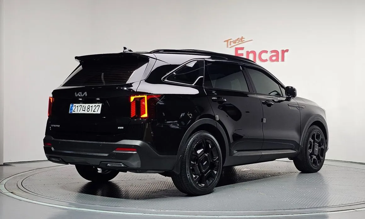 Kia Sorento — фото 8