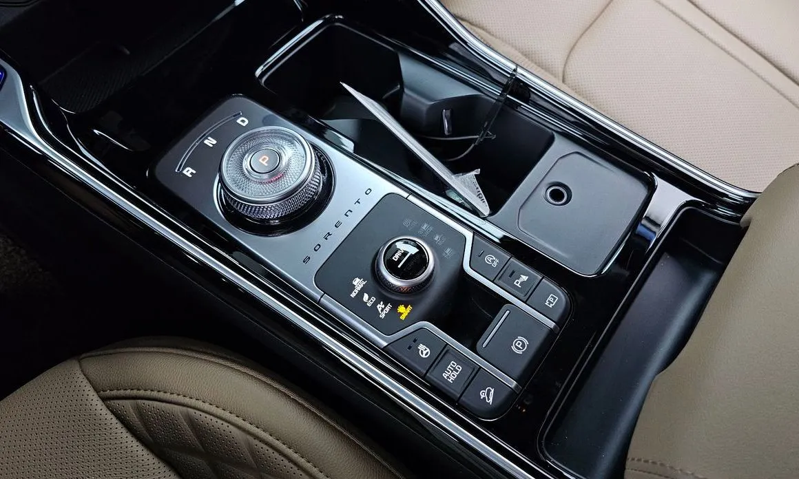 Kia Sorento — фото 5