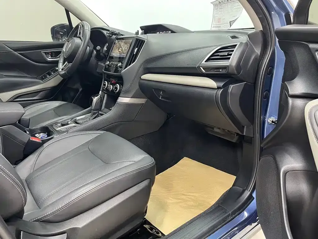 Subaru Forester — фото 10