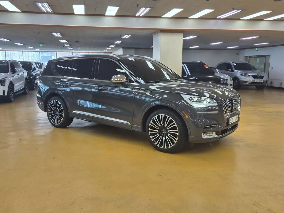 Lincoln Aviator — фото 10