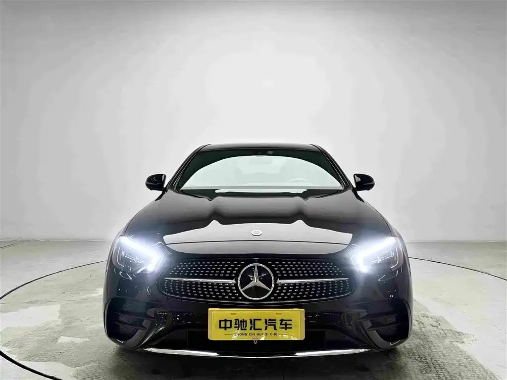Mercedes-Benz E-Class — фото 4