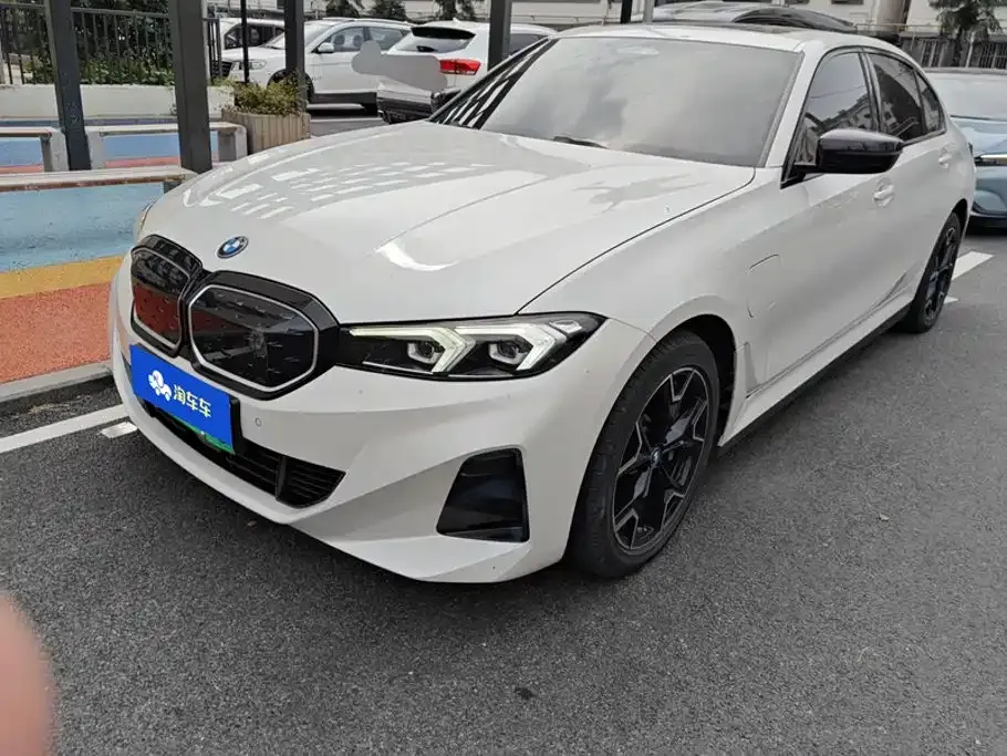 BMW i3 — фото 1