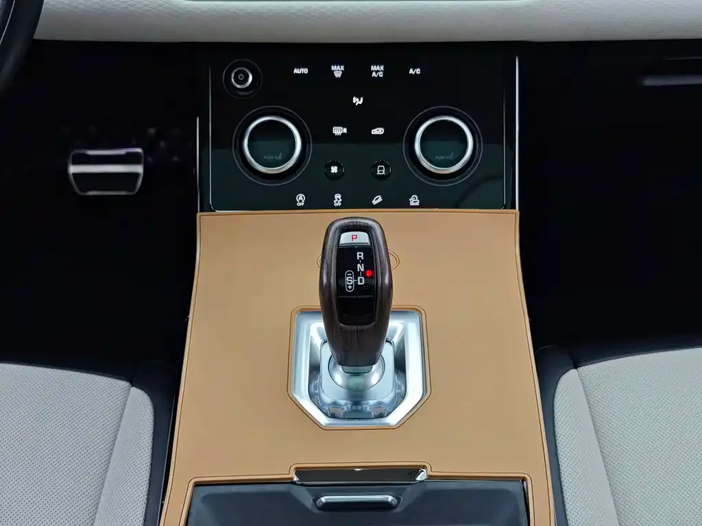 Land Rover Evoque — фото 3