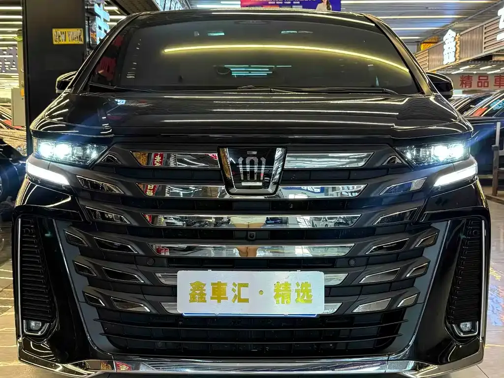 Toyota Vellfire — фото 6