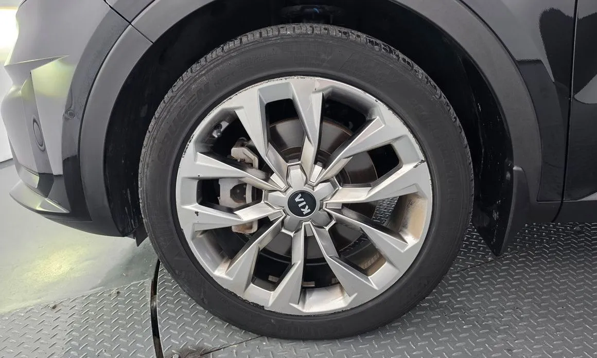 Kia Sorento — фото 10