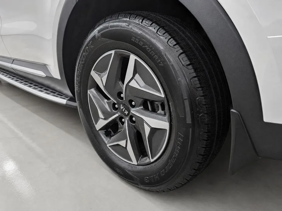 Kia Sorento — фото 6