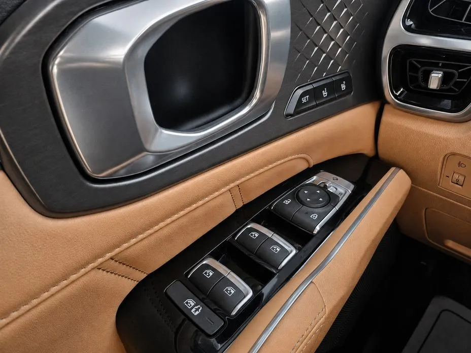 Kia Sorento — фото 5