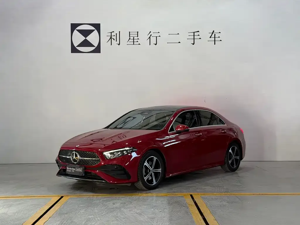 Mercedes-Benz A-Class — фото 1
