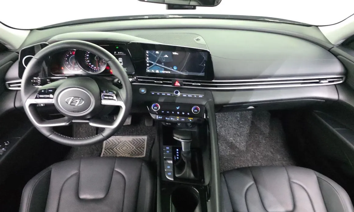 Hyundai AVANTE — фото 9