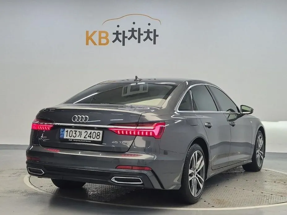 Audi A6 — фото 9
