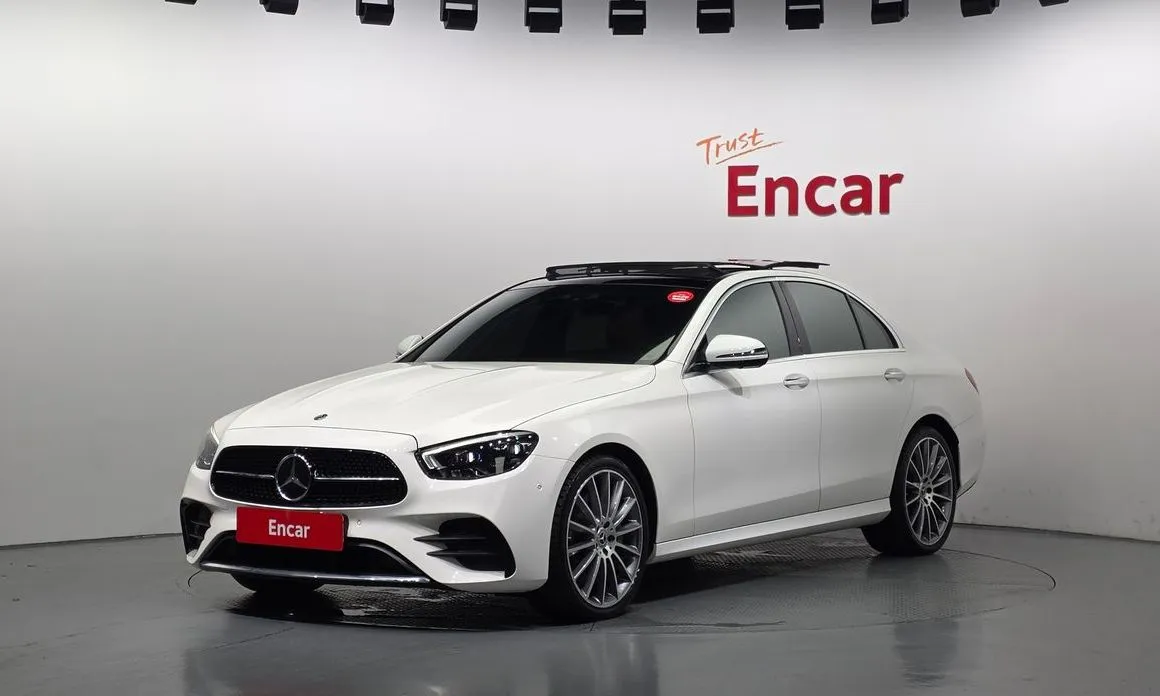 Mercedes-Benz E-Class — фото 1
