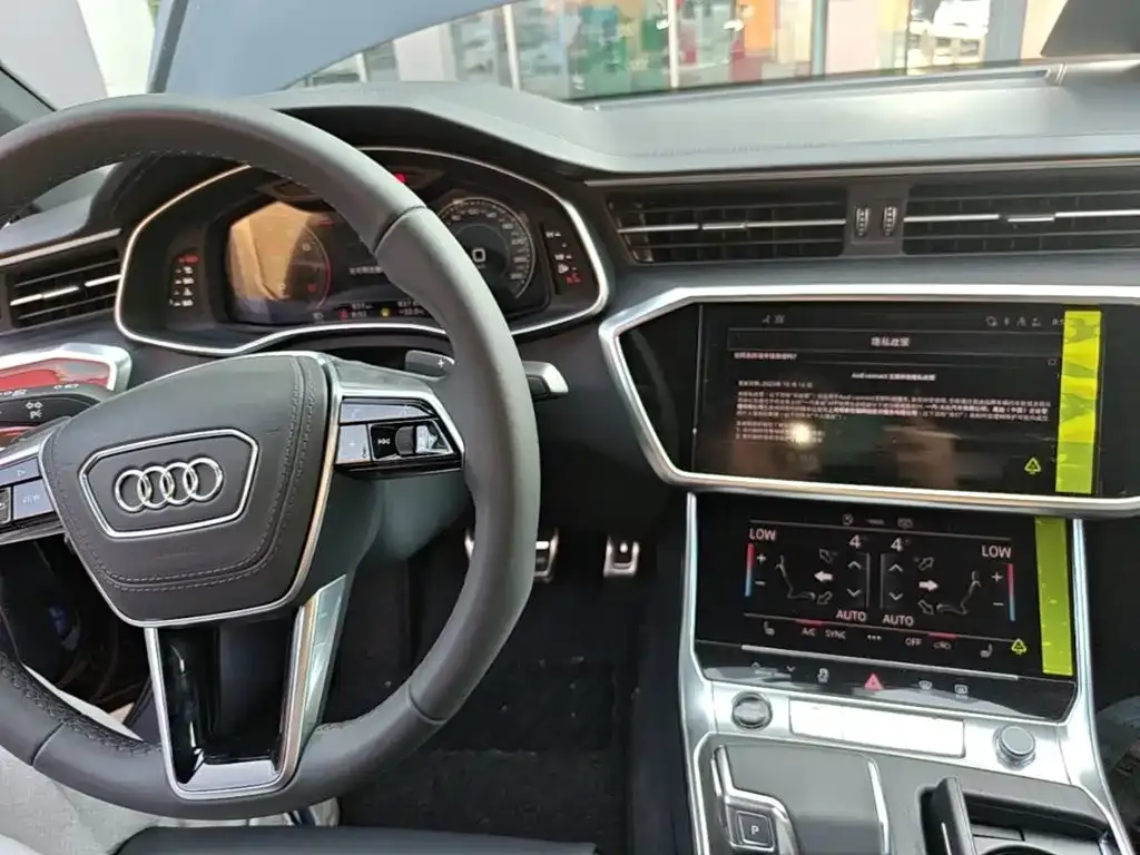 Audi A6L — фото 10