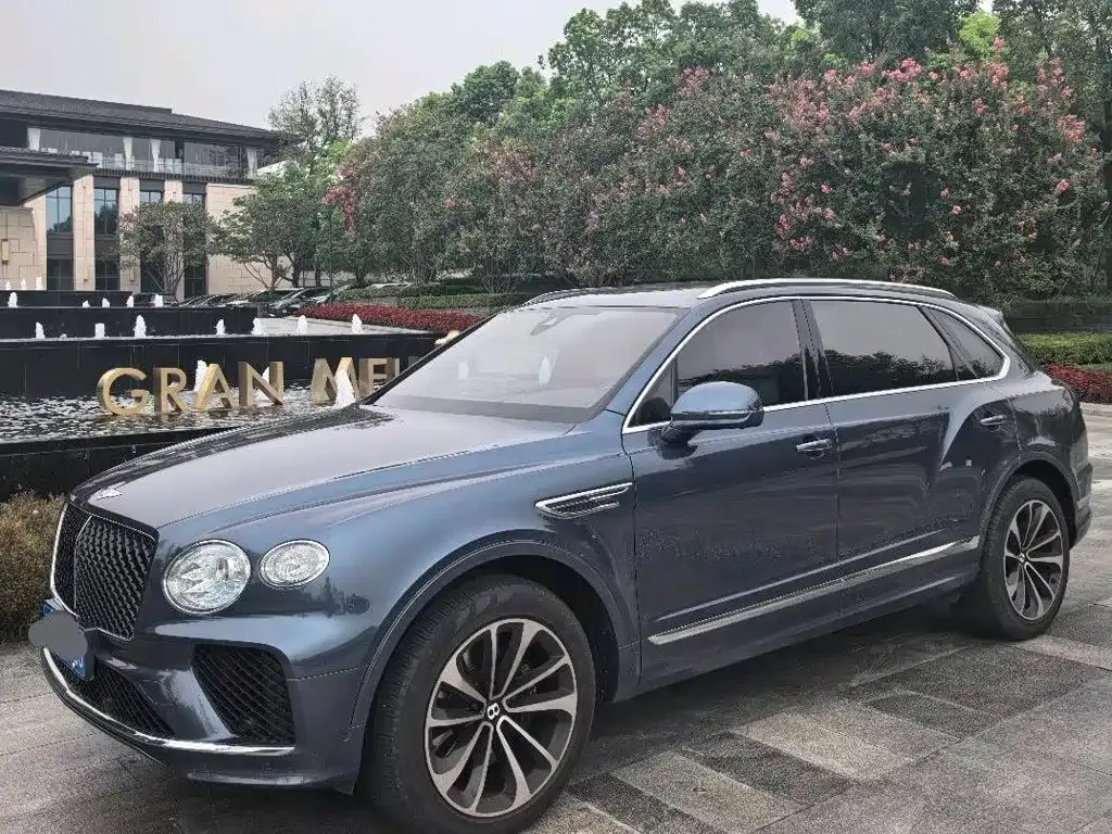 Bentley Bentayga — фото 4