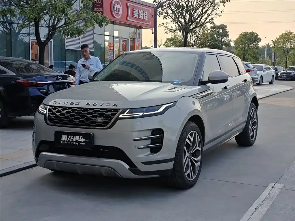 Land Rover Evoque — фото 1