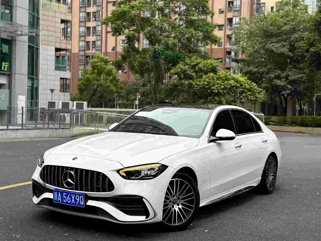 Mercedes-Benz C-Class — фото 1
