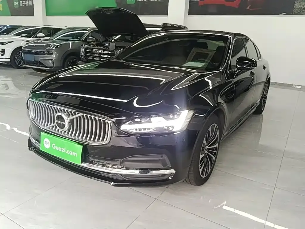 Volvo S90 — фото 1