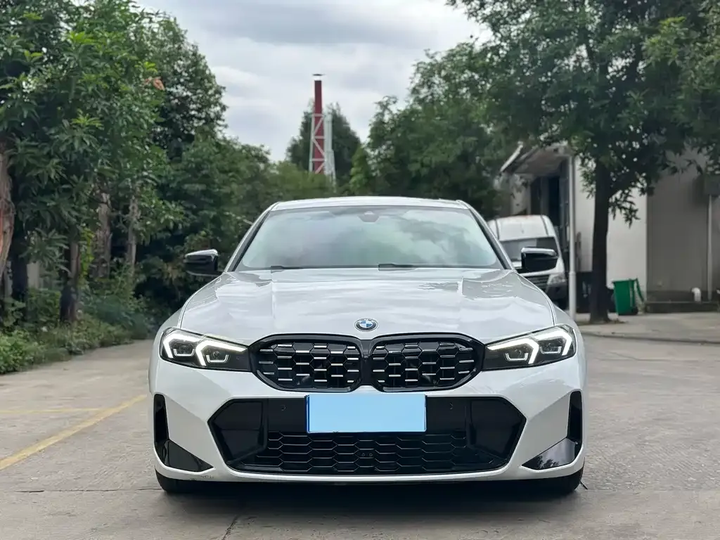 BMW 3 Series — фото 1
