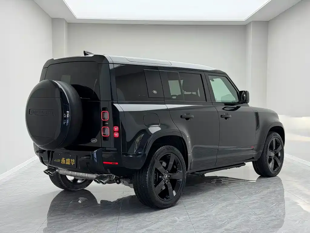 Land Rover Defender — фото 7