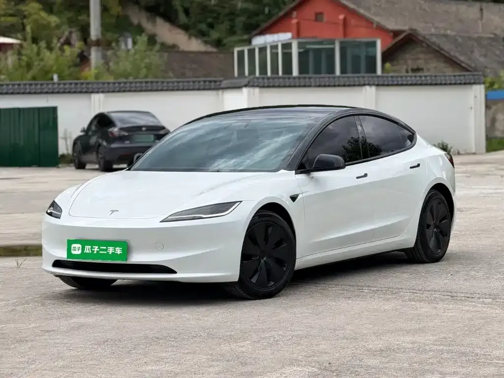 Tesla Model 3 — фото 6