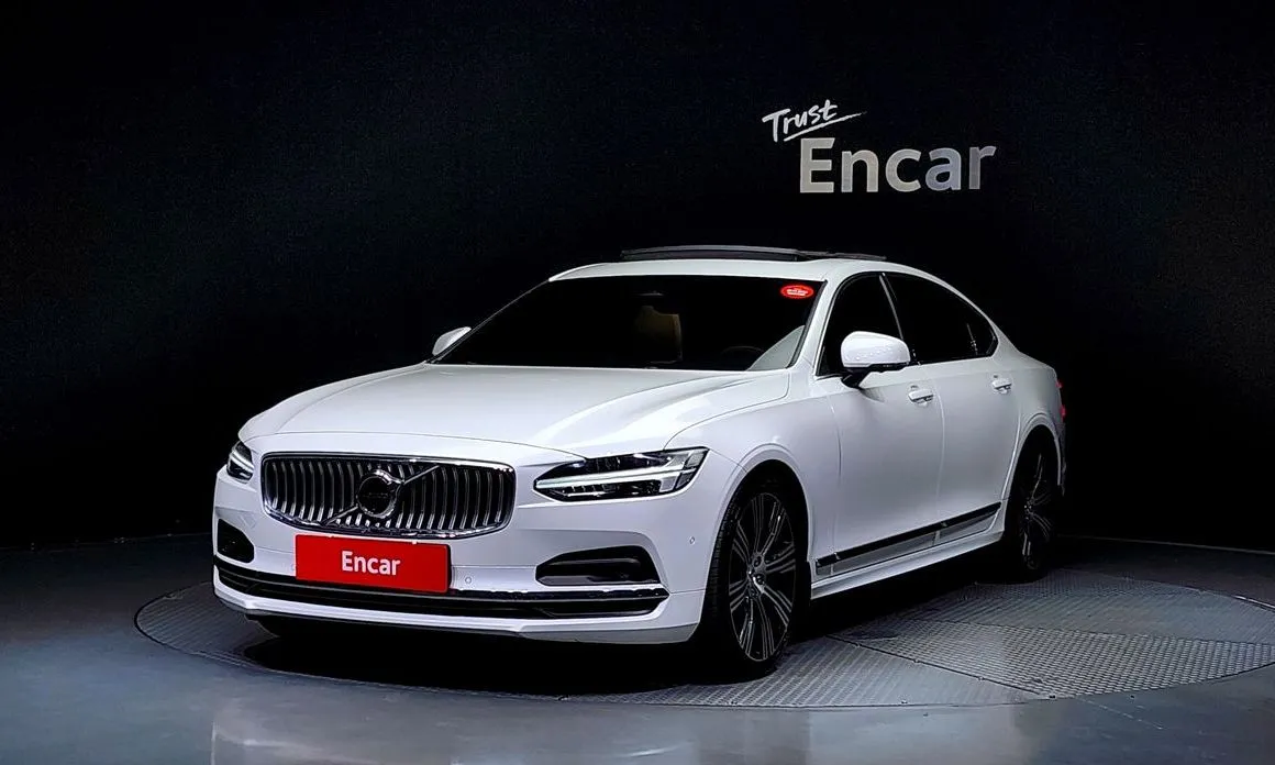Volvo S90 — фото 1