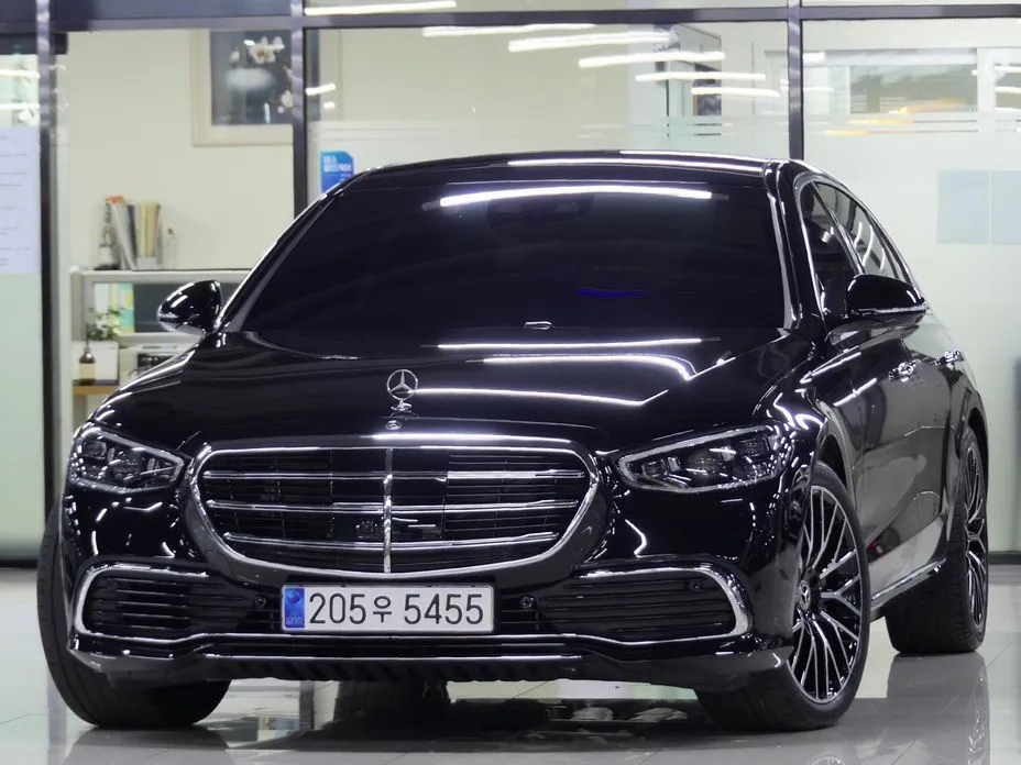 Mercedes-Benz S-Class — фото 1