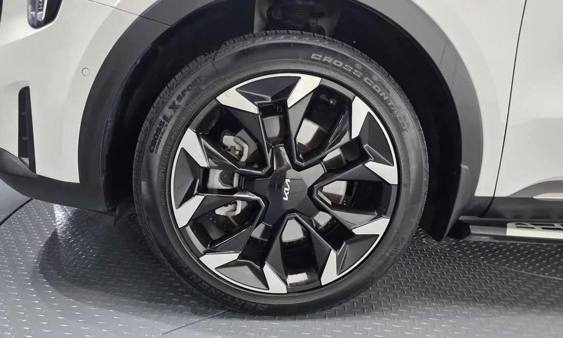 Kia Sorento — фото 10