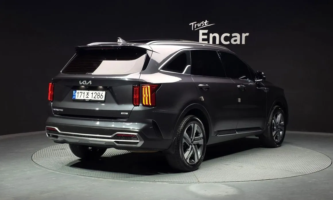 Kia Sorento — фото 4