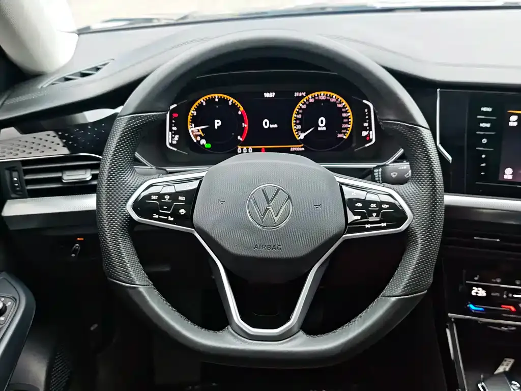 Volkswagen Passat — фото 2