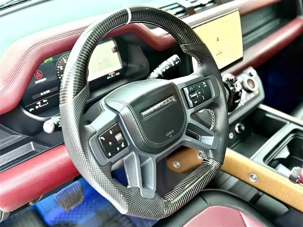 Land Rover Defender — фото 10