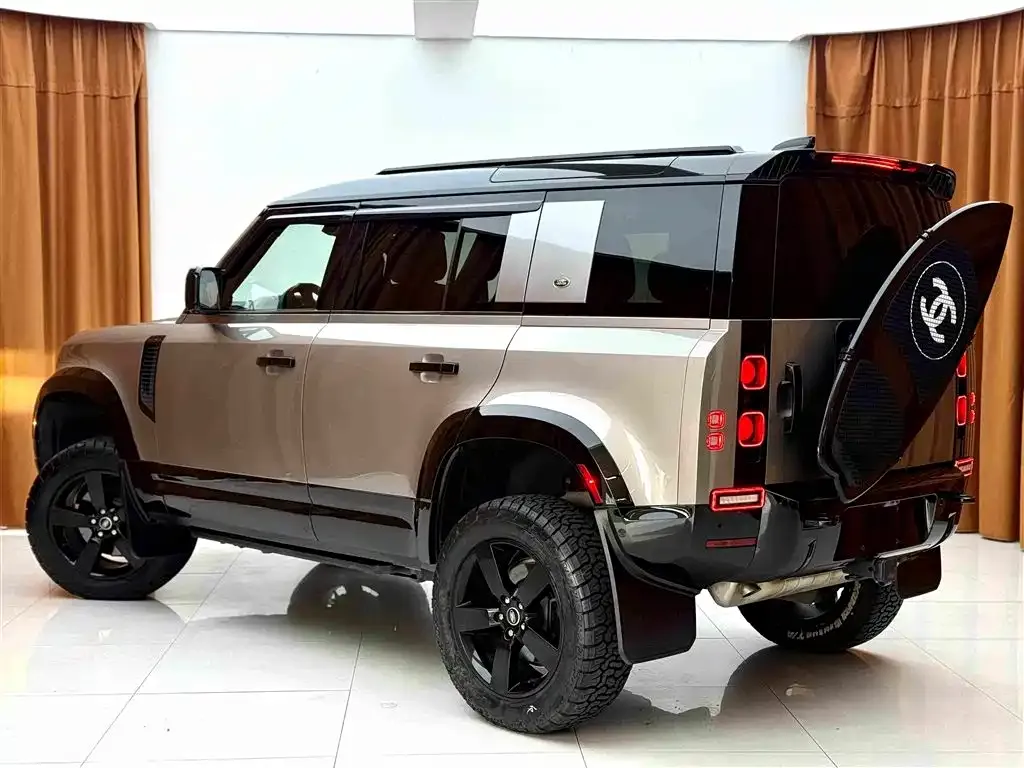 Land Rover Defender — фото 8