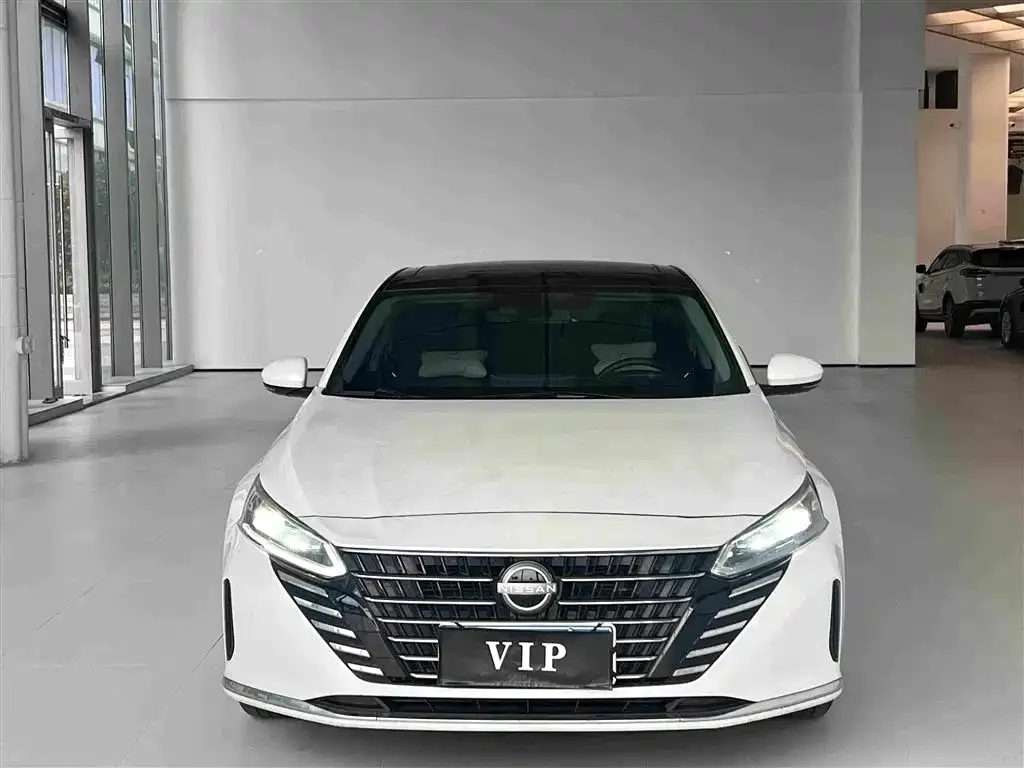 Nissan Teana — фото 2