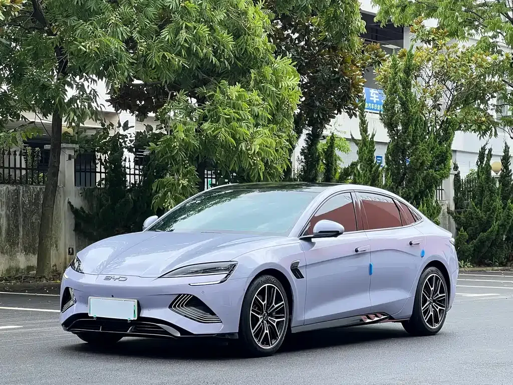 BYD Seal — фото 1