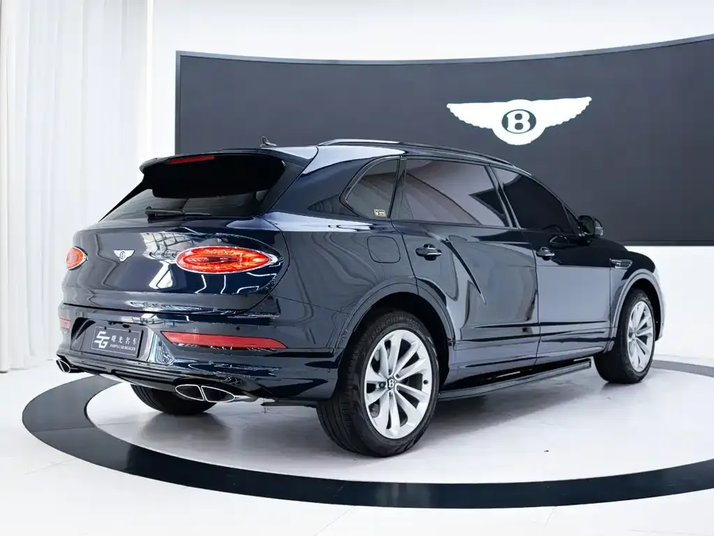 Bentley Bentayga — фото 6