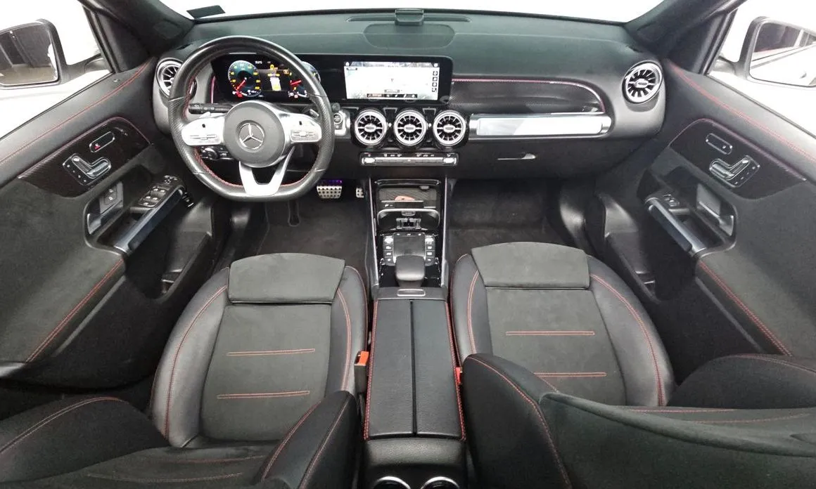 Mercedes-Benz GLB-Class — фото 10