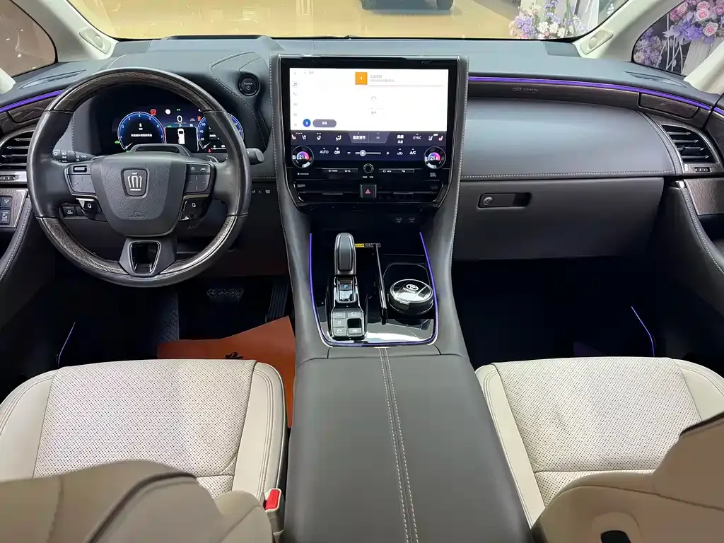 Toyota Vellfire — фото 5