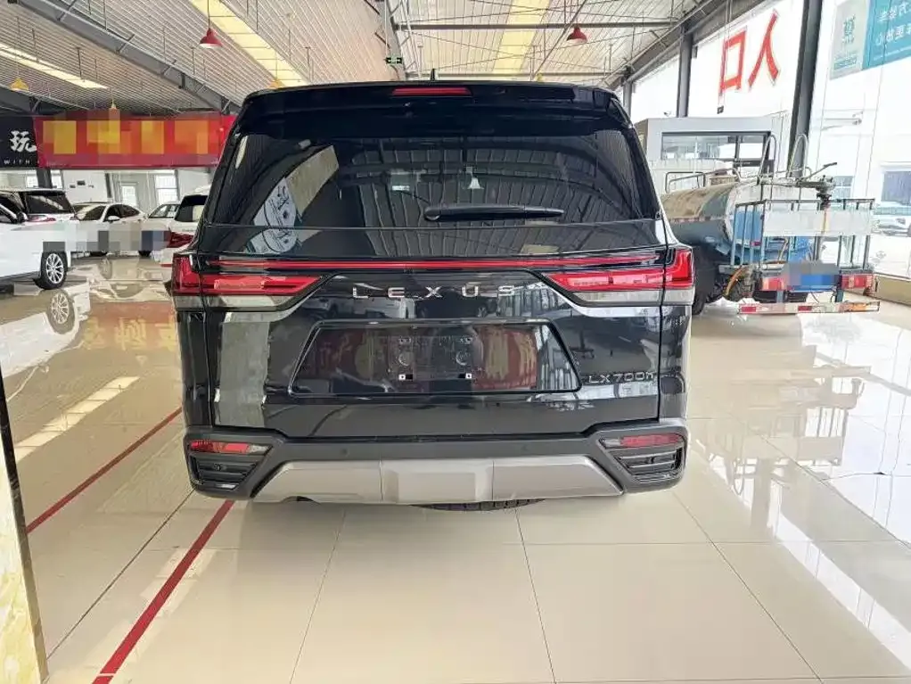 Lexus LX — фото 3