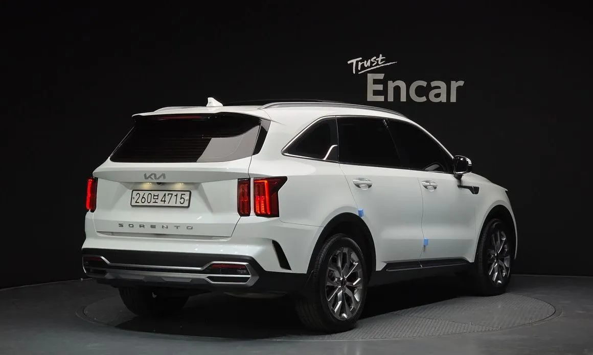 Kia Sorento — фото 4
