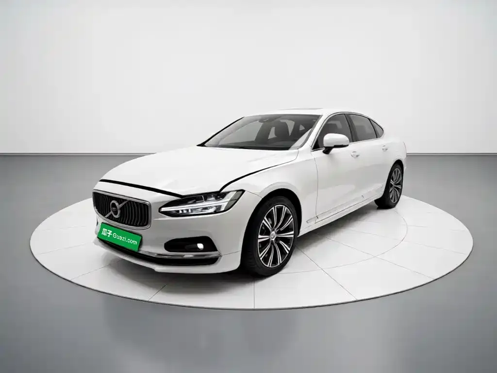 Volvo S90 — фото 1