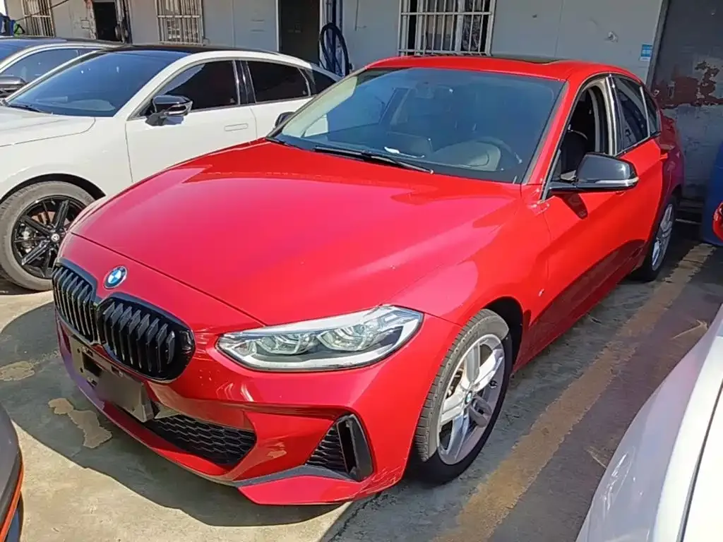 BMW 1 Series — фото 1