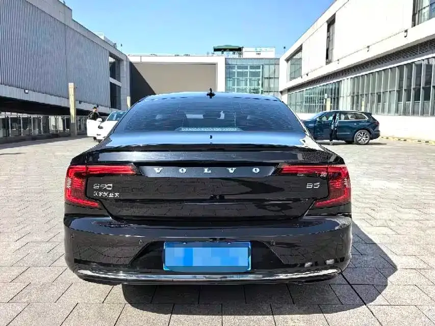 Volvo S90 — фото 4