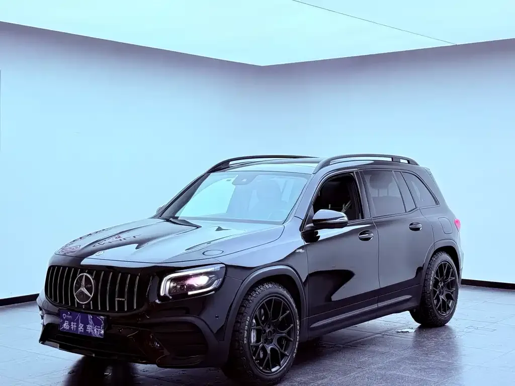 Mercedes-Benz GLB AMG — фото 3
