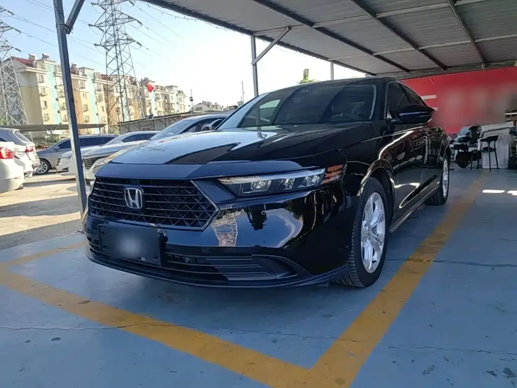 Honda Accord — фото 1