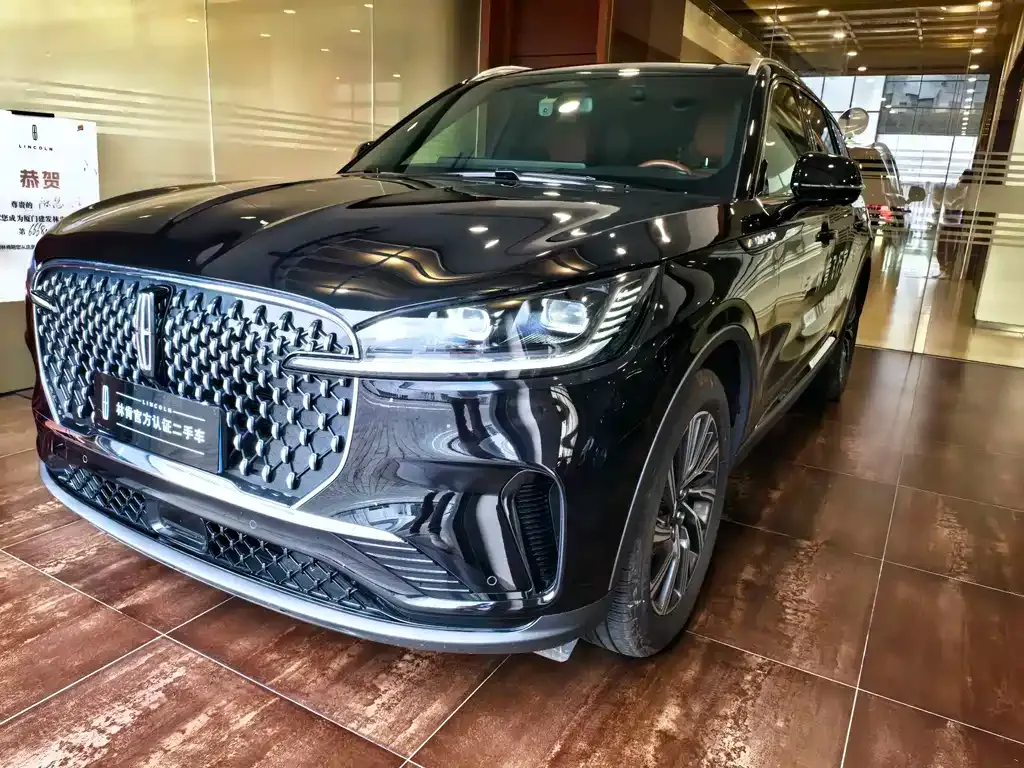 Lincoln Aviator — фото 1