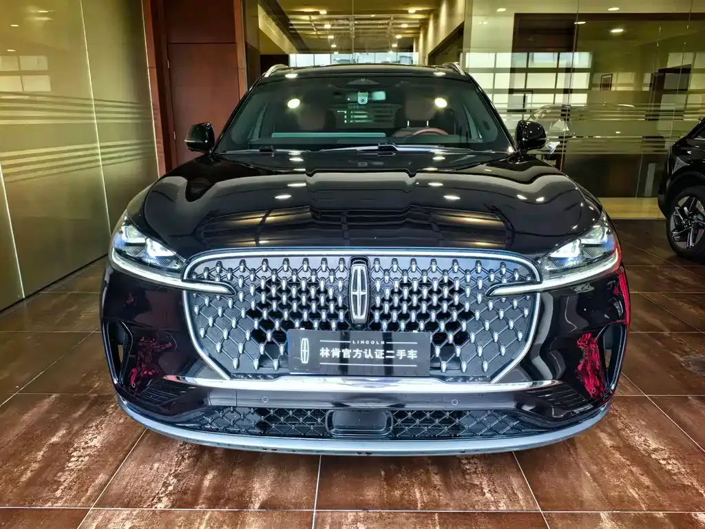 Lincoln Aviator — фото 10