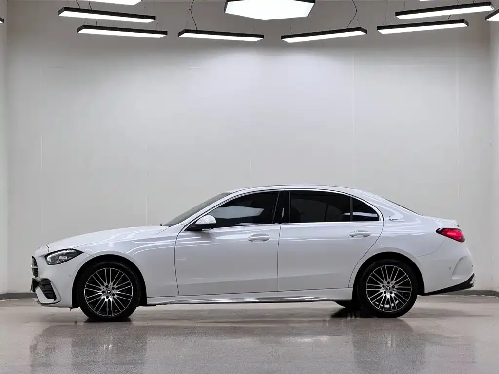 Mercedes-Benz C-Class — фото 7