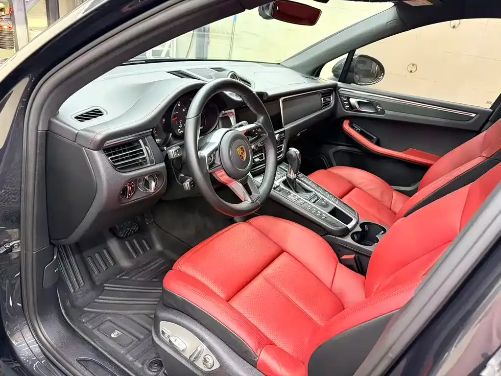 Porsche Macan — фото 10
