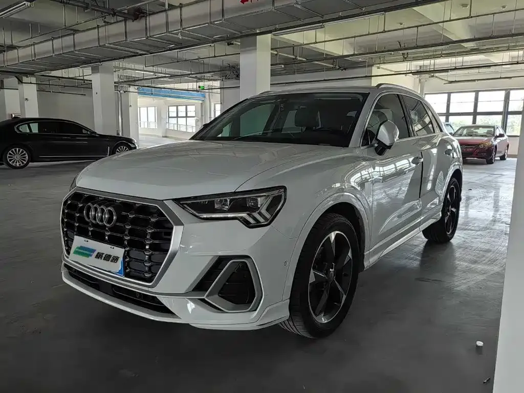 Audi Q3 — фото 5