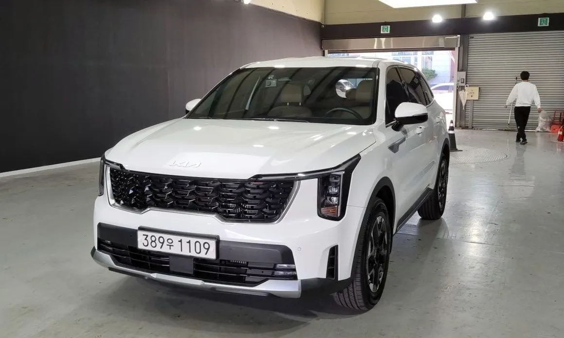 Kia Sorento — фото 1