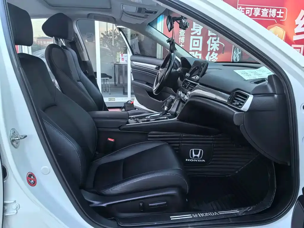 Honda Accord — фото 5